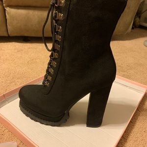 Beautiful black Sorella booties